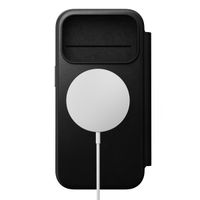 Nomad Modern Leather FolioBookcase Apple iPhone 17 Pro - Zwart