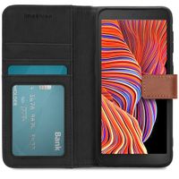 imoshion Luxe Bookcase Samsung Galaxy Xcover 5 - Bruin