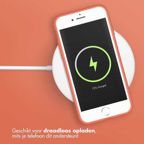 Accezz Liquid Silicone Backcover Apple iPhone SE (2022 / 2020) / 8 / 7 - Nectarine