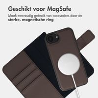 imoshion Uitneembare 2-in-1 Luxe Bookcase Apple iPhone 17e / 16e - Bruin