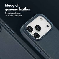 Accezz Leather Back Cover with MagSafe Apple iPhone 17 Pro - Nightfall Blue