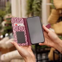 imoshion Design Bookcase Apple iPhone SE (2022 / 2020) / 8 / 7 / 6(s) - Bloom Love Blush