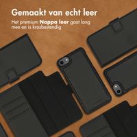 Accezz Premium Leather 2 in 1 Wallet Bookcase Apple iPhone SE (2022 / 2020) / 8 / 7 / 6(s) - Zwart