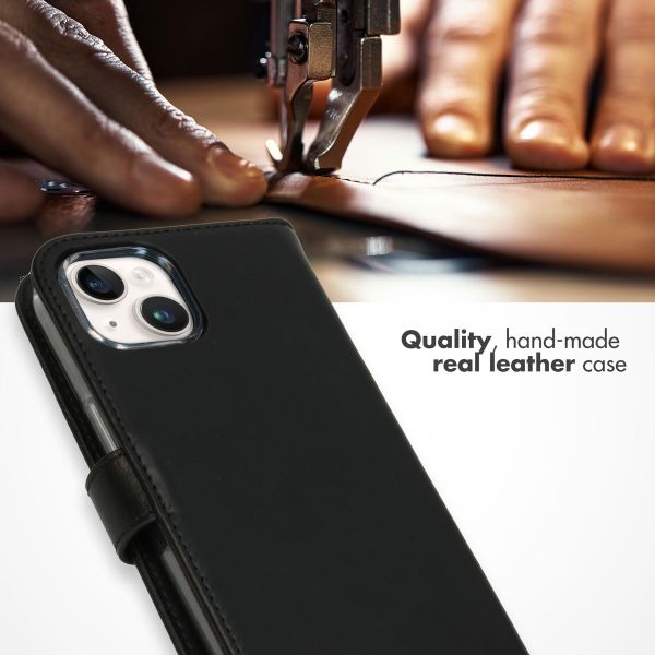 Selencia Genuine Leather Book Case Apple iPhone 15 - Black