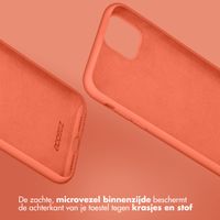 Accezz Liquid Silicone Backcover iPhone SE (2022 / 2020) / 8 / 7 - Nectarine