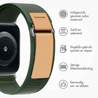 imoshion Nylon Trail bandje Apple Watch Series 1 t/m 9 / SE (38/40/41 mm) | Series 10 / 11 (42 mm) - Legergroen