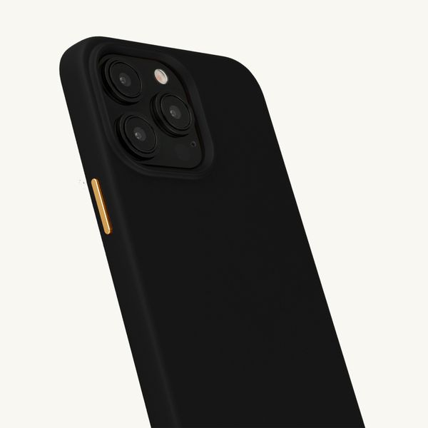 Selencia Rivièra MagSafe Backcover met afneembare haakjes Apple iPhone 15 Pro Max - Velvet Black