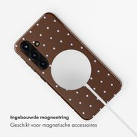 Selencia Vivid Backcover met MagSafe Samsung Galaxy S25 - Happy Dots Chocolate