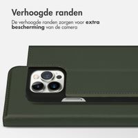 Accezz Premium Leather Slim Bookcase Apple iPhone 13 Pro Max - Groen