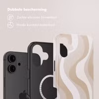 Selencia Vivid Tough Backcover met MagSafe Apple iPhone 16 - Desert Waves Beige