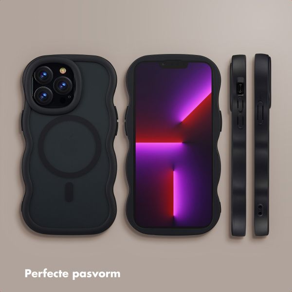 Selencia Wavy Backcover met MagSafe Apple iPhone 13 Pro - Zwart