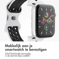 imoshion Sport⁺ bandje Apple Watch Series 1 t/m 9 / SE (38/40/41 mm) | Series 10 / 11 (42 mm) - Maat S/M - Pure Platinum & Black