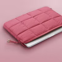 Selencia Puffy Laptop hoes 13-14 inch - Laptopsleeve - Magenta Fire