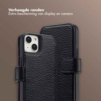 Selencia Riva Bookcase met MagSafe en Koord Apple iPhone 14 / 13 - Zwart