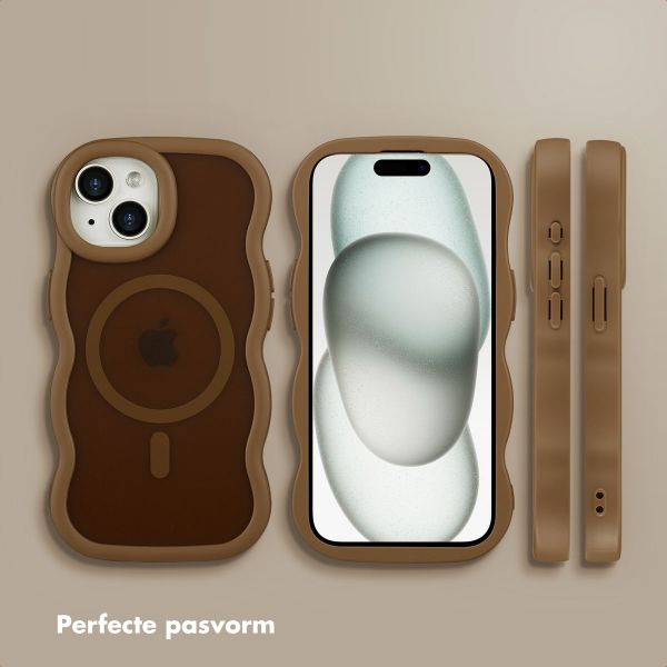 Selencia Wavy Backcover met MagSafe Apple iPhone 15 - Mocha Brown