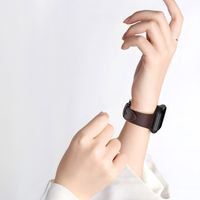 WiWu Vintage lederen band Apple Watch Series 1 t/m 10 / SE / Ultra (2) (44/45/46/49 mm) - Donkerbruin