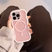 Selencia Wavy Backcover met MagSafe Apple iPhone 12 (Pro) - Soft Pink