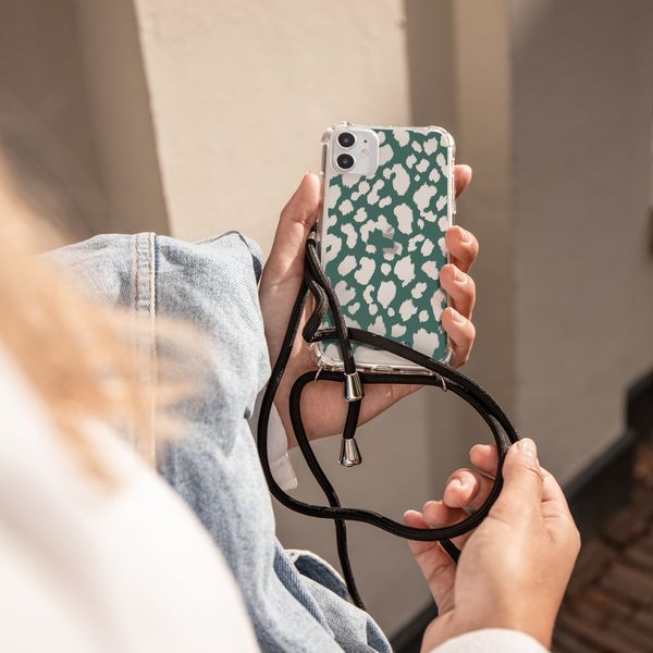 imoshion Design hoesje met koord iPhone SE (2022 / 2020) / 8 / 7 - Luipaard - Groen