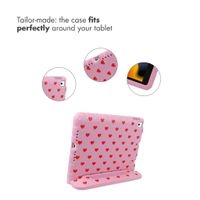 imoshion Kidsproof Design Back Cover with Handle Apple iPad 9 (2021) 10.2 inch / iPad 8 (2020) 10.2 inch / iPad 7 (2019) 10.2 inch - Red hearts