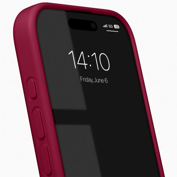 iDeal of Sweden Silicone Case Apple iPhone 16 Plus - Cranberry