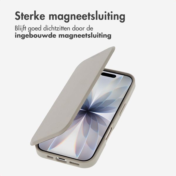 imoshion Transparante Bookcase met MagSafe Apple iPhone 17 - Beige