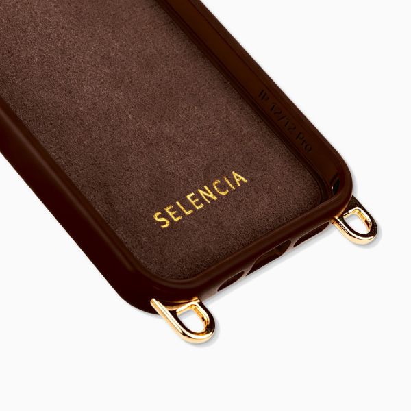 Selencia Rivièra MagSafe Backcover met afneembare haakjes voor de Apple iPhone 12 / 12 Pro - Choco Brown + Satin Crush Polskoord - Cosmic Candy