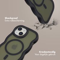 Selencia Wavy Backcover met MagSafe Apple iPhone 15 - Zwart