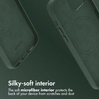 Accezz Leather Back Cover with MagSafe Apple iPhone 12 (Pro) - Cedar Green
