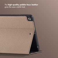Selencia Riva Bookcase Apple iPad 9 (2021) 10.2 inch / iPad 8 (2020) 10.2 inch / iPad 7 (2019) 10.2 inch - Beige