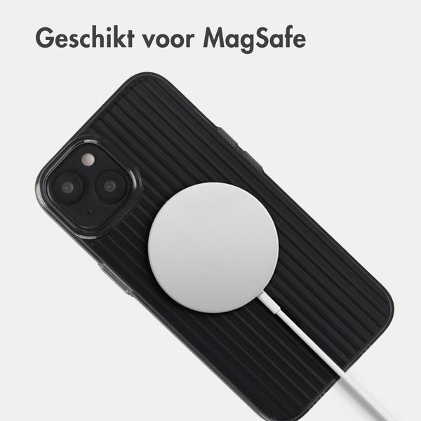 Accezz Lite Backcover met MagSafe | Fluted | Apple iPhone 13 - Zwart