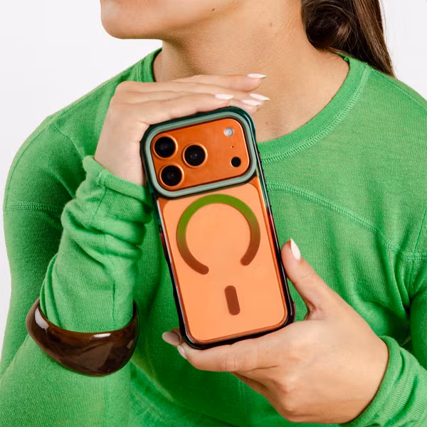 Selencia Gradient Backcover met MagSafe Apple iPhone 16 Pro Max - Groen / Bruin