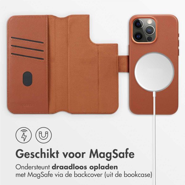 Accezz Leather Bookcase 2-in-1 met MagSafe iPhone 15 Pro Max - Sienna Brown