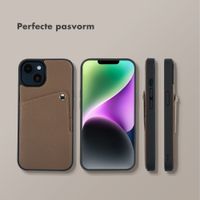 Selencia Riva Backcover met Pashouder Apple iPhone 14 / 13 - Mocha Brown
