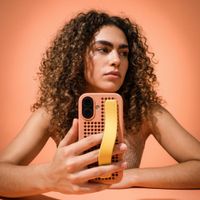 Callbuddy Hoesje met Strap Apple iPhone 17 - Coral Pop