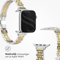 Selencia Slim Steel Jubilee Inspired schakelbandje Apple Watch Series 1 t/m 9 / SE (38/40/41 mm) | Series 10 (42 mm) - Zilver & Goud