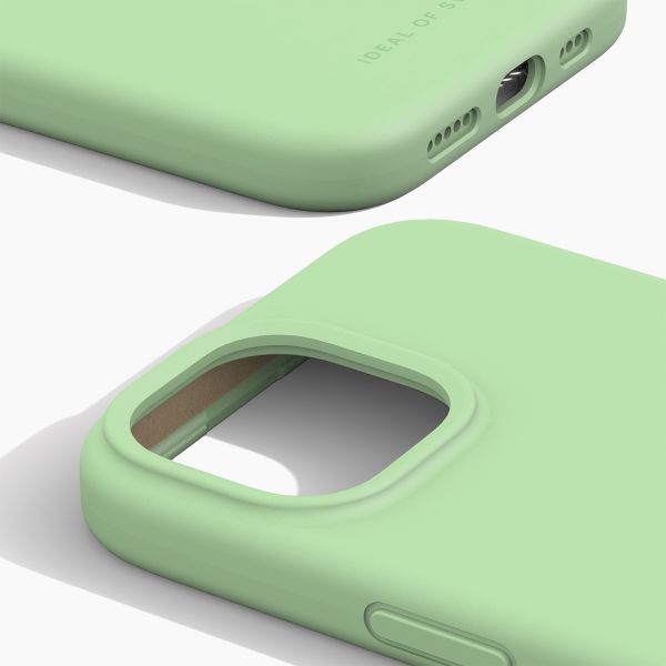 iDeal of Sweden Silicone Case iPhone 15 - Mint