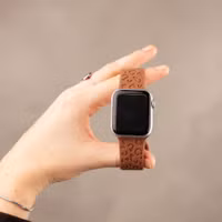 imoshion Siliconen bandje Panterprint Apple Watch Series 1 - 9 / SE (38/40/41 mm) | Series 10 / 11 (42 mm) - Bruin