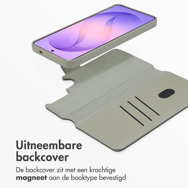 Accezz Leather Bookcase 2-in-1 met MagSafe Samsung Galaxy S26 Ultra - Light Grey