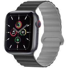 imoshion Siliconen magnetisch bandje Apple Watch Series 1 t/m 10 / SE / Ultra (2) (44/45/46/49 mm) - Zwart / Grijs