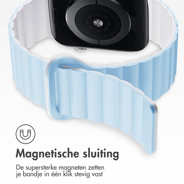 imoshion Magnetisch Siliconen bandje Apple Watch Series 1 t/m 9 / SE (38/40/41 mm) | Series 10 / 11 (42 mm) - Blauw & Wit