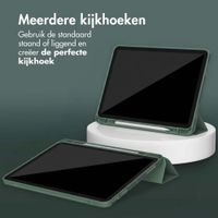 Accezz Smart Silicone Bookcase Apple iPad Air 11 inch (2026) M4 / (2025) M3 / (2024) M2 / Air 5 (2022) / Air 4 (2020) - Donkergroen