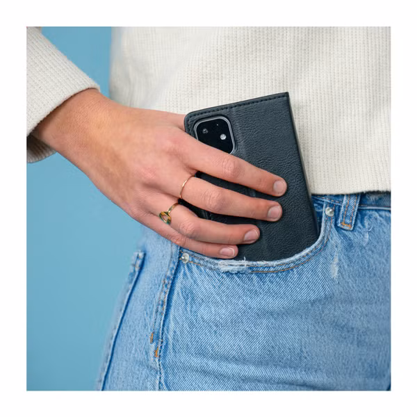 imoshion Luxe Bookcase Motorola Moto G8 Power Lite - Zwart