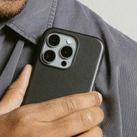 Nomad Modern Leather Case iPhone 16 - Black