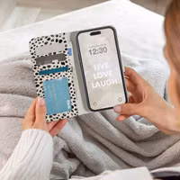 imoshion Design Bookcase Apple iPhone 14 - Black And White Dots