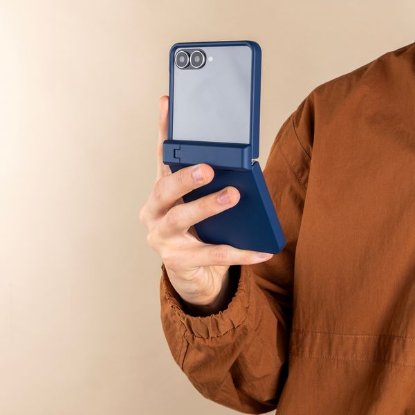 imoshion Color Backcover met Stand Samsung Galaxy Z Flip 8 - Donkerblauw