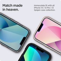 Spigen EZ Fit Glas.tR met Applicator - 1 pack Apple iPhone 13 / 13 Pro / 14 / 16e