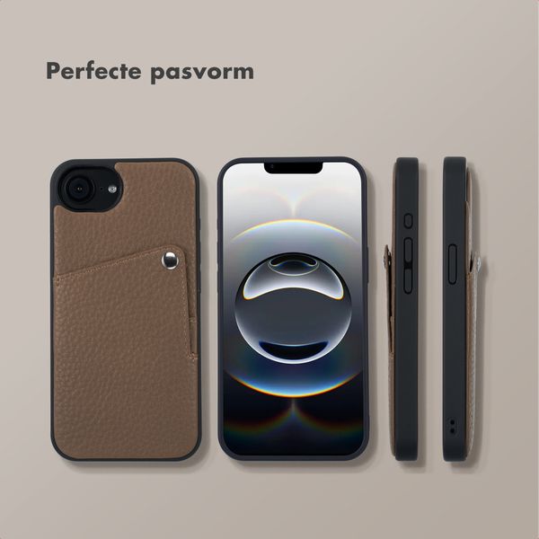 Selencia Riva Backcover met Pashouder Apple iPhone 16e - Mocha Brown