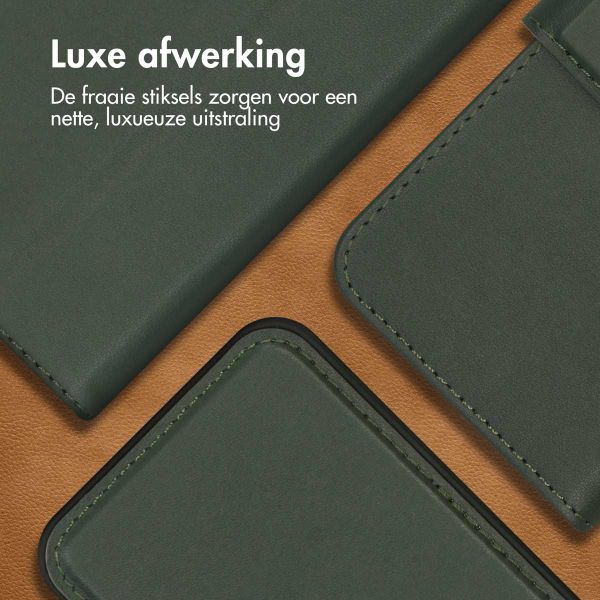 Accezz Premium Leather 2 in 1 Wallet Bookcase Apple iPhone SE (2022 / 2020) / 8 / 7 / 6(s) - Groen
