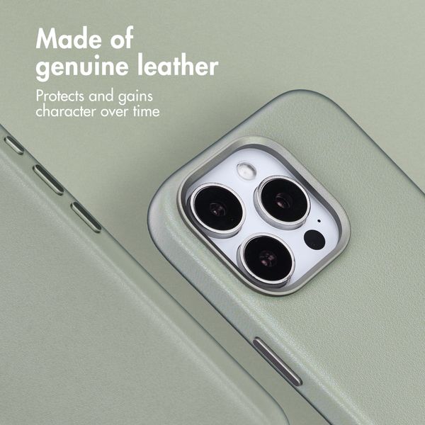 Accezz Leather Back Cover with MagSafe Apple iPhone 16 Pro - Light Grey