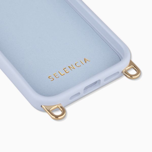 Selencia Rivièra MagSafe Backcover met afneembare haakjes voor de Apple iPhone 17e / 16e - Powder Blue + Bold Chain Polskoord - Gold
